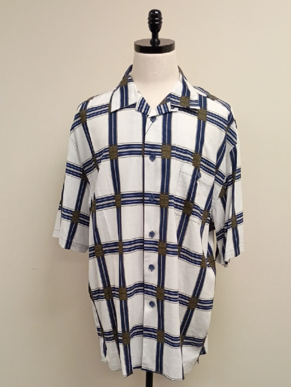Trust White Blue Plaid Short Sleeve Button Up Shirt Size XXL